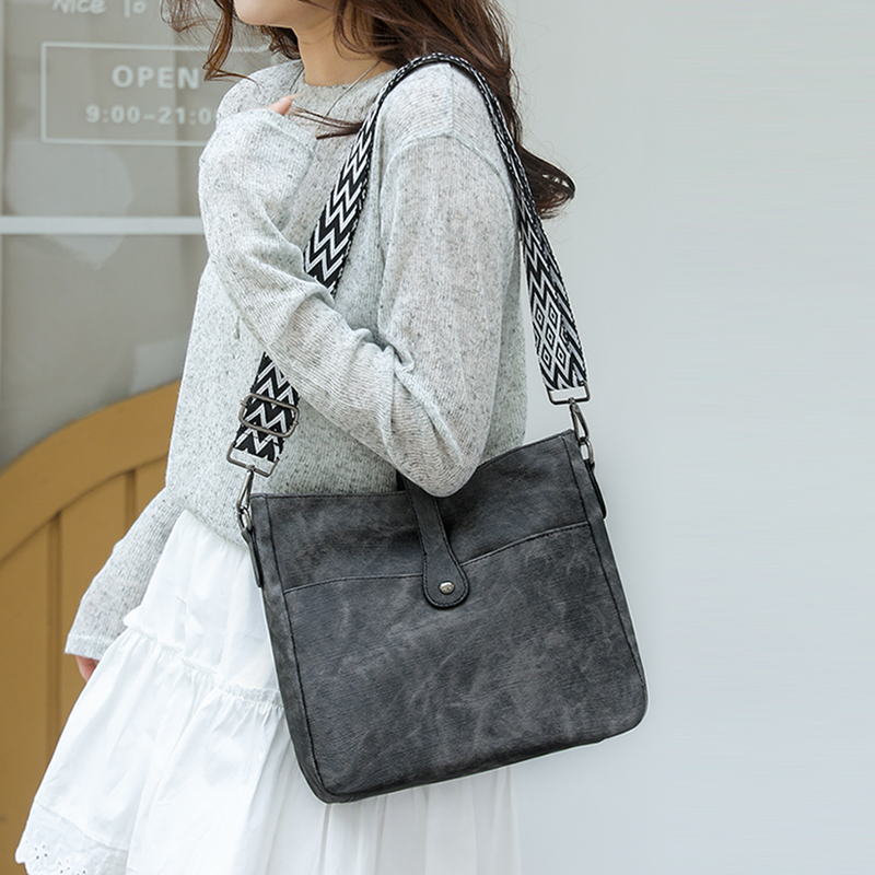 Women Bags For Office Use - Sac à bandoulière tendance en faux