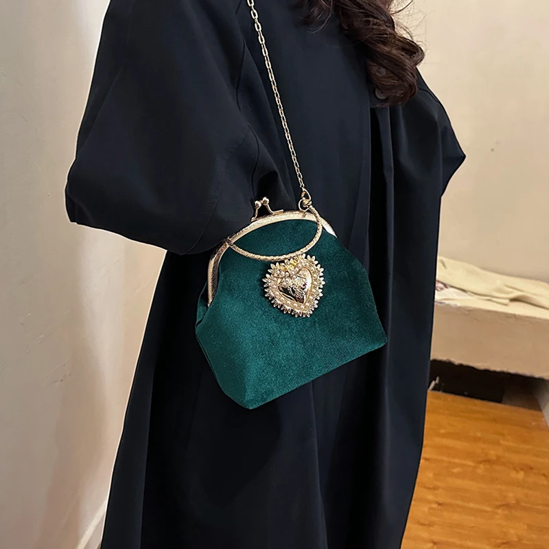 Women Hand Bags Sale - Sacs à main avec chaînes en