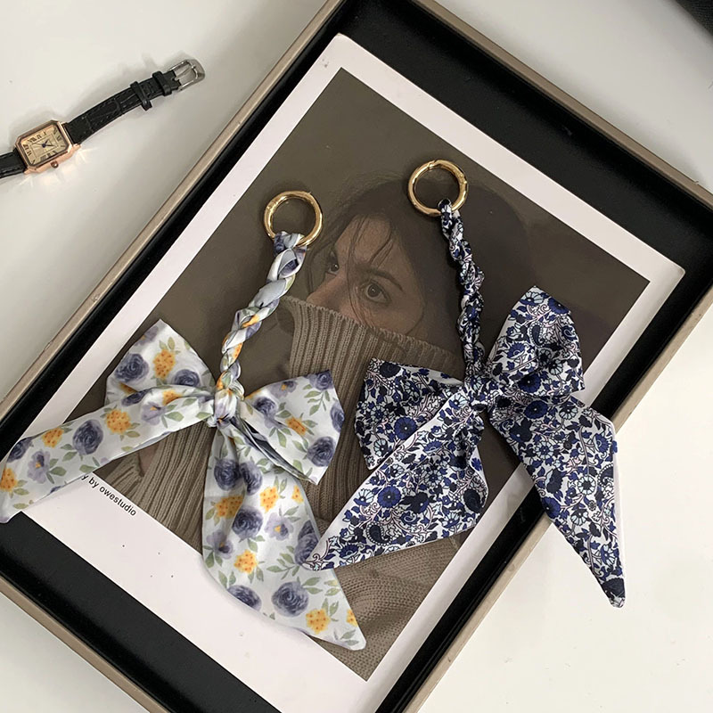 Nouveau foulard en soie tricot - Women Bags Ysl avis et prix